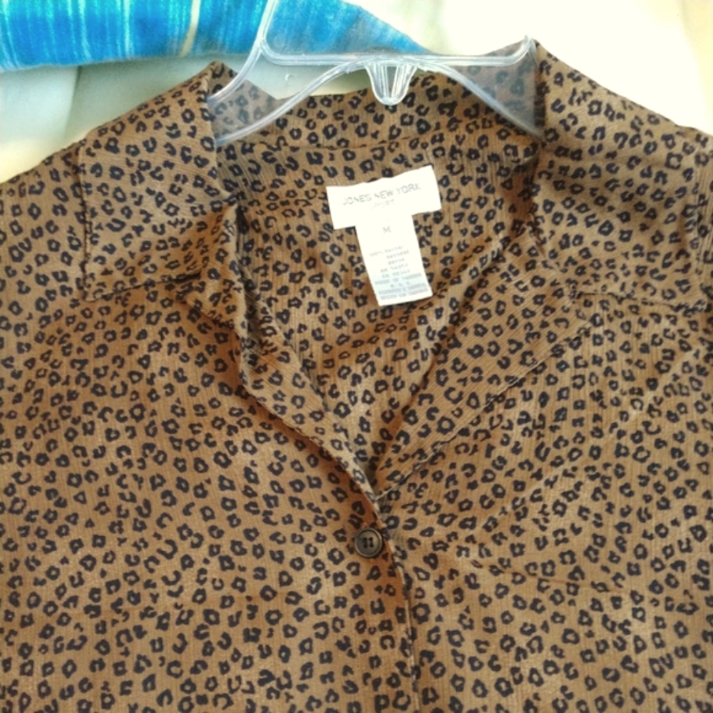 💕🆕🐆Jones New York Women's Button Front Leopard Print Blouse New With Tags